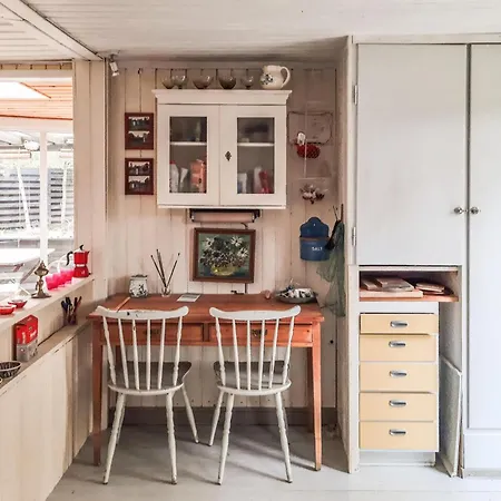 3 Bedroom Beautiful In Dom wakacyjny Anholt